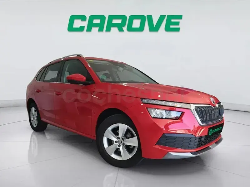 Usado Skoda Kamiq Style 110 CV (80 kW) 2020 Rojo SUV