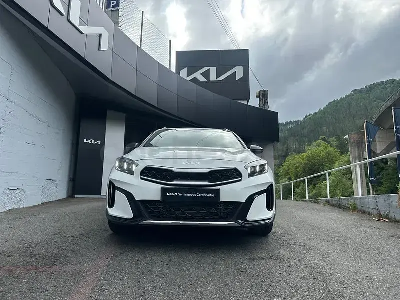 Nuevo Kia XCeed Style 115 CV (84 kW) 2025 Blanco SUV