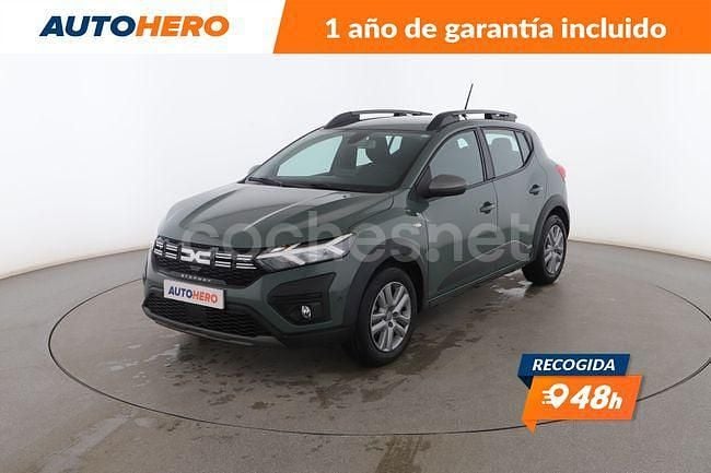 Gris / plata Usado 2023 Dacia Sandero Expression Berlina | 15.899 € (Precio justo) - Imagen 1/3
