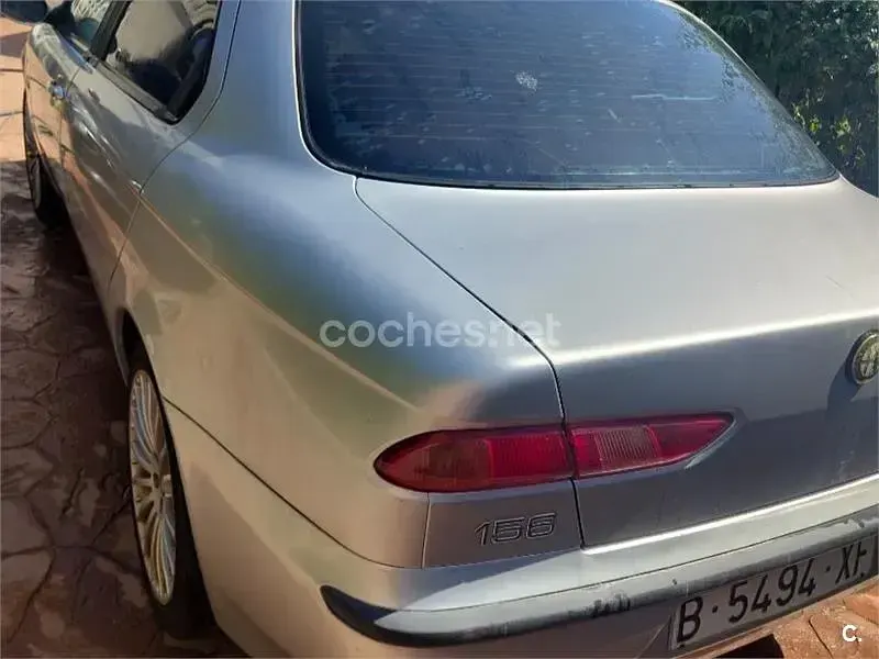 Usado Alfa Romeo 156 144 CV (105 kW) 1999 Gris / plata Berlina