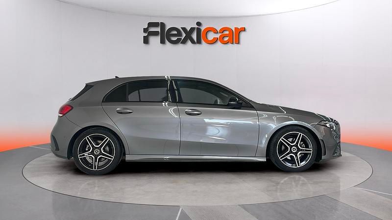 Usado Mercedes A180 136 CV (100 kW) 2019 Gris Berlina