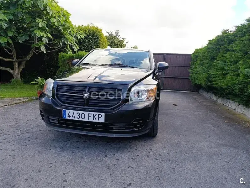 Usado Dodge Caliber SXT 140 CV (102 kW) 2007 Negro Utilitario