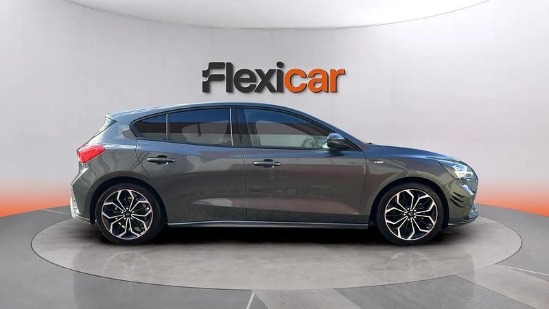 Usado Ford Focus ST-Line 125 CV (91 kW) 2019 Gris Berlina