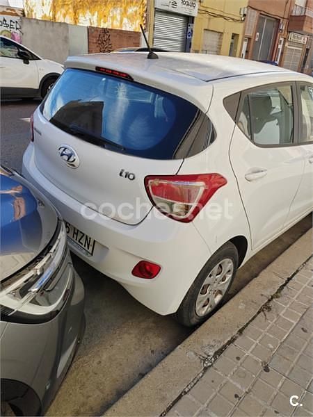 Usado Hyundai i10 66 CV (48 kW) 2014 Blanco Utilitario