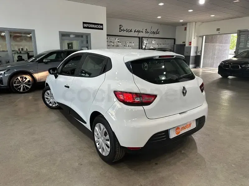 Usado Renault Clio IV Intens 100 CV (73 kW) 2019 Blanco Berlina