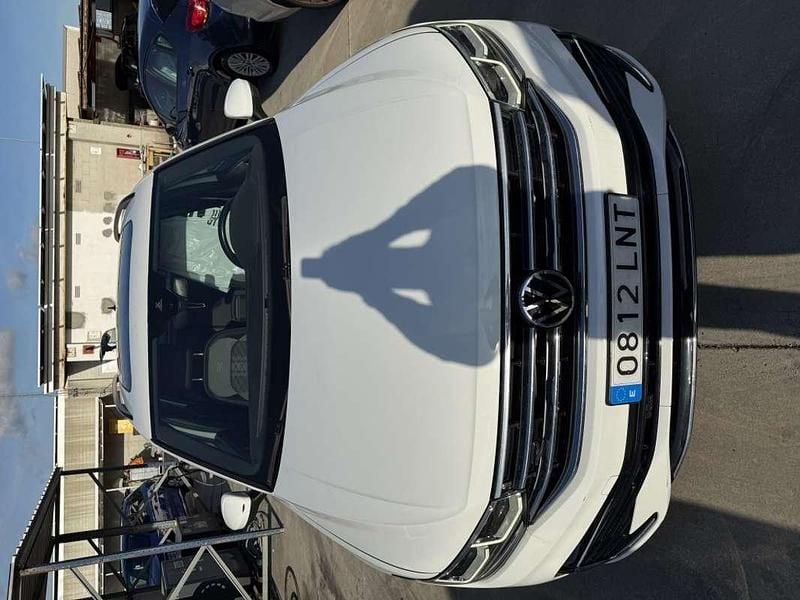 Usado VW Tiguan R-line 150 CV (110 kW) 2021 Blanco SUV
