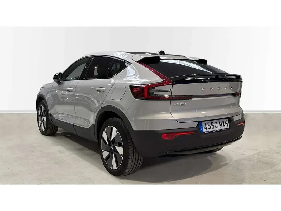 Usado Volvo EC40 Plus 185 kW (252 CV) 2024 Plateado SUV