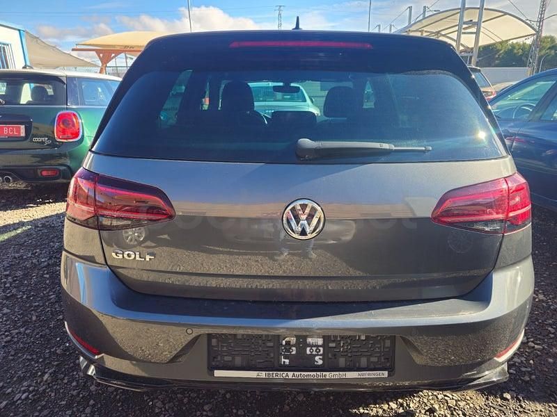 Usado VW Golf VII Sport 150 CV (110 kW) 2019 Gris / plata Berlina