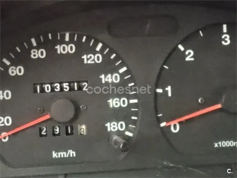 Usado Suzuki Vitara 90 CV (66 kW) 2004 Blanco SUV