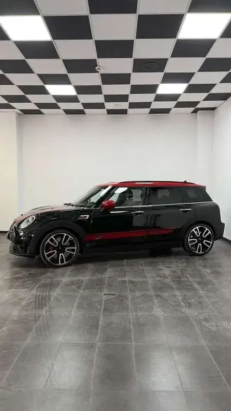 Usado Mini John Cooper Works 306 CV (225 kW) 2021 Verde Utilitario