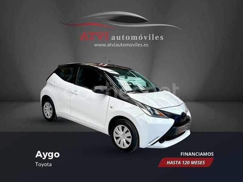 Blanco Usado 2015 Toyota Aygo X-clusiv Utilitario | 5990 € - Imagen 1/4