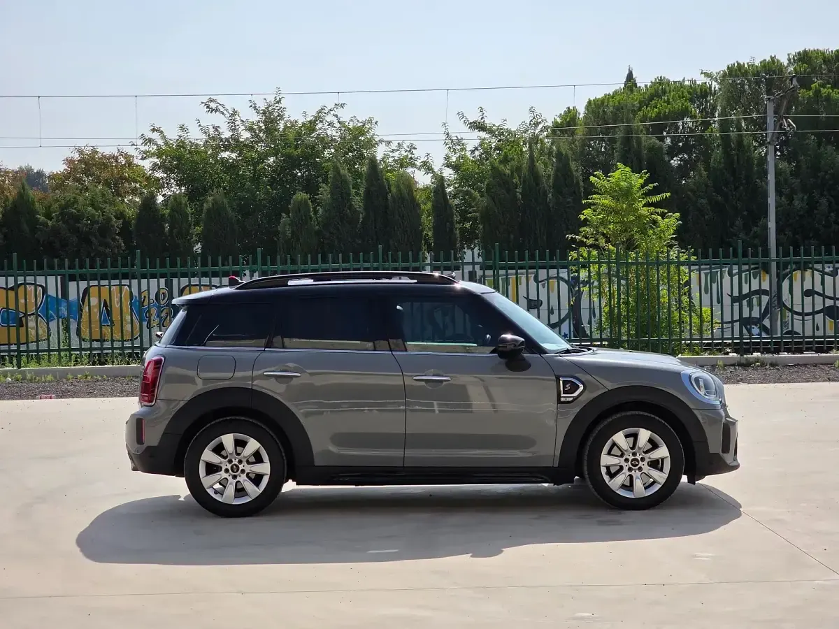 Usado Mini Cooper D Countryman 150 CV (110 kW) 2021 Gris SUV