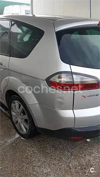 Usado Ford S-MAX Trend 140 CV (102 kW) 2007 Gris / plata Monovolumen