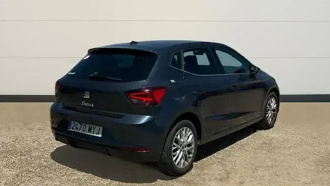 Usado Seat Ibiza XCELLENCE 115 CV (84 kW) 2025 Gris Utilitario