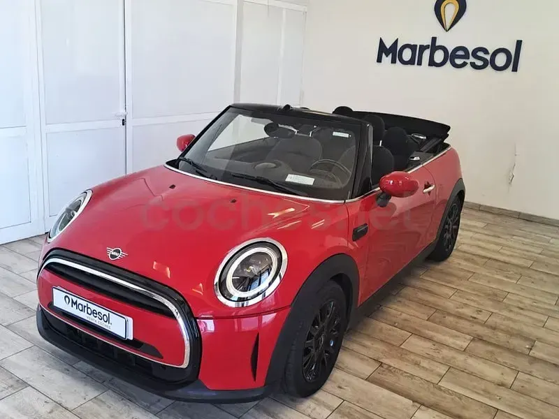 Usado Mini Cooper Cabriolet 136 CV (100 kW) 2021 Rojo Descapotable