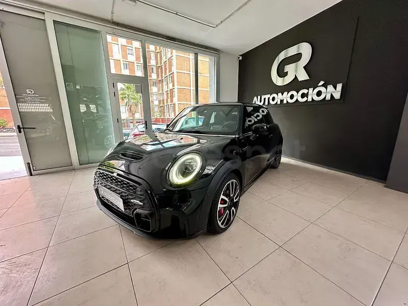 Usado Mini John Cooper Works 231 CV (169 kW) 2022 Negro Utilitario