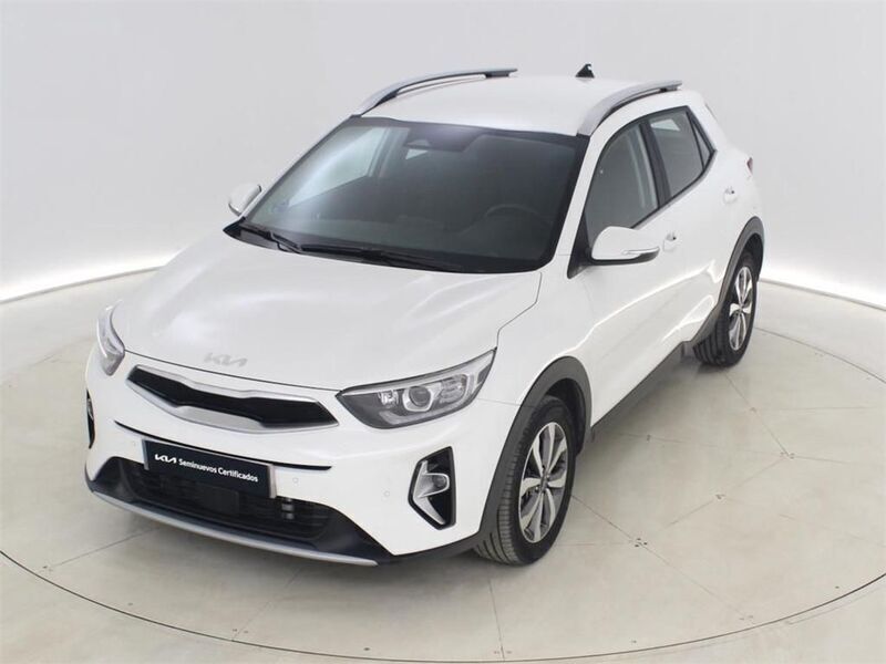 Blanco Usado 2024 Kia Stonic SUV | 20.113 € (Un poco caro) - Imagen 1/4