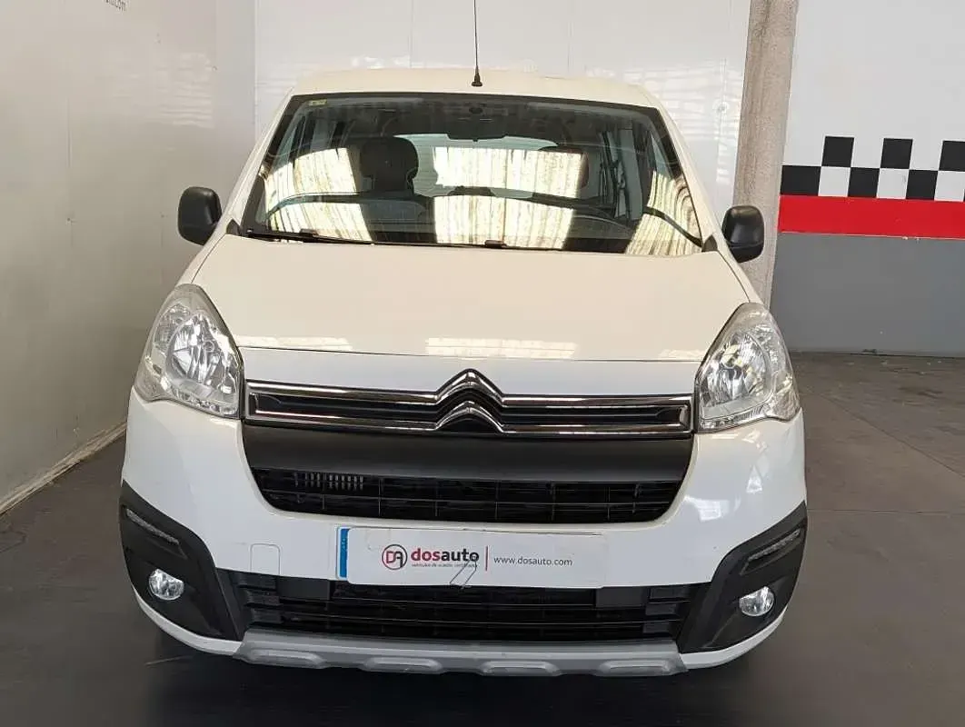 Usado Citroën e-Berlingo Live 102 CV (75 kW) 2018 Blanco Monovolumen