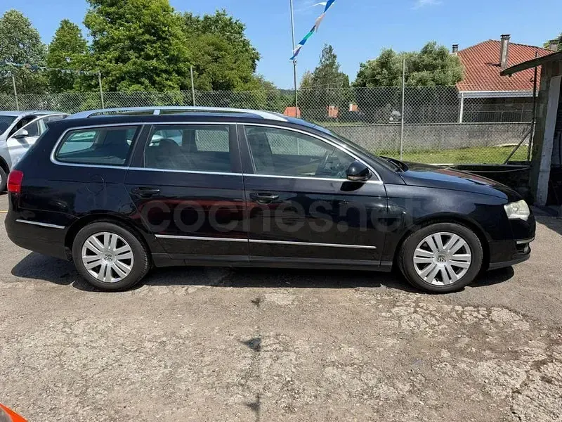Usado VW Passat Highline 170 CV (125 kW) 2008 Negro Familiar
