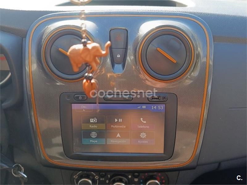 Usado Dacia Sandero Stepway 90 CV (66 kW) 2017 Blanco Berlina