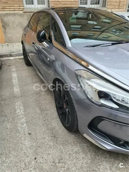 Usado DS Automobiles DS5 Performance 150 CV (110 kW) 2018 Gris / plata Utilitario