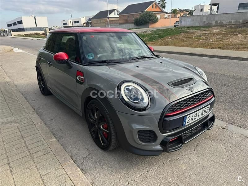 Usado Mini John Cooper Works 231 CV (169 kW) 2017 Gris / plata Utilitario