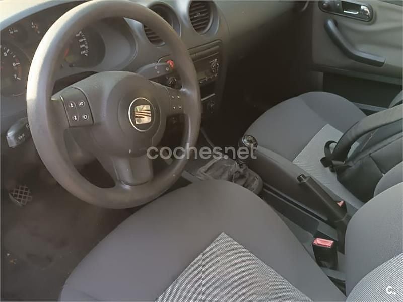 Usado Seat Ibiza 75 CV (55 kW) 2005 Gris / plata Utilitario