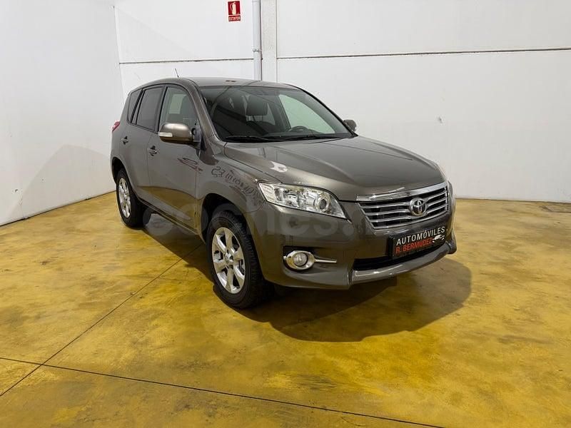 Usado Toyota RAV4 Advance 150 CV (110 kW) 2011 Marrón SUV