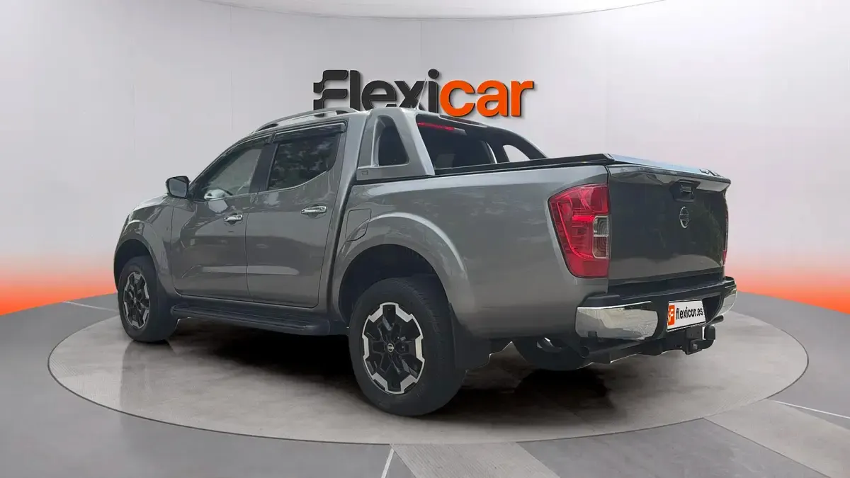 Usado Nissan Navara N-Guard 190 CV (139 kW) 2021 Gris Pickup/Camioneta