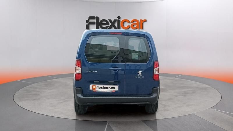 Usado Peugeot Rifter Allure 101 CV (74 kW) 2024 Azul Monovolumen
