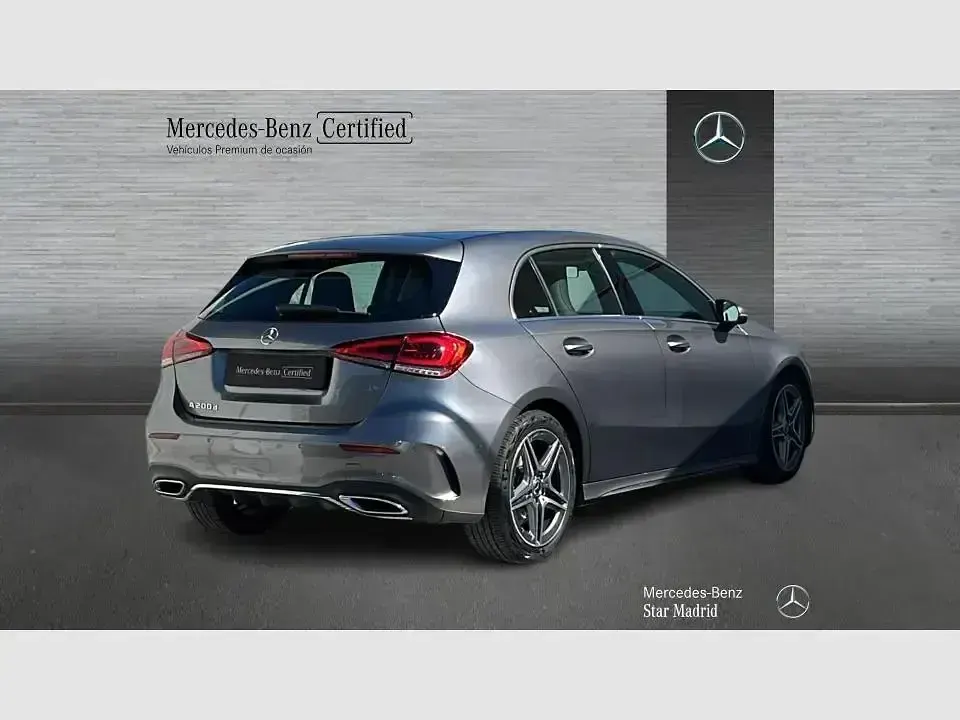 Usado Mercedes A200 150 CV (110 kW) 2022 Gris Berlina