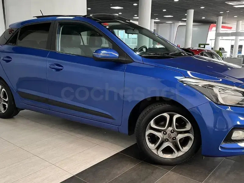 Usado Hyundai i20 85 CV (62 kW) 2019 Azul Utilitario