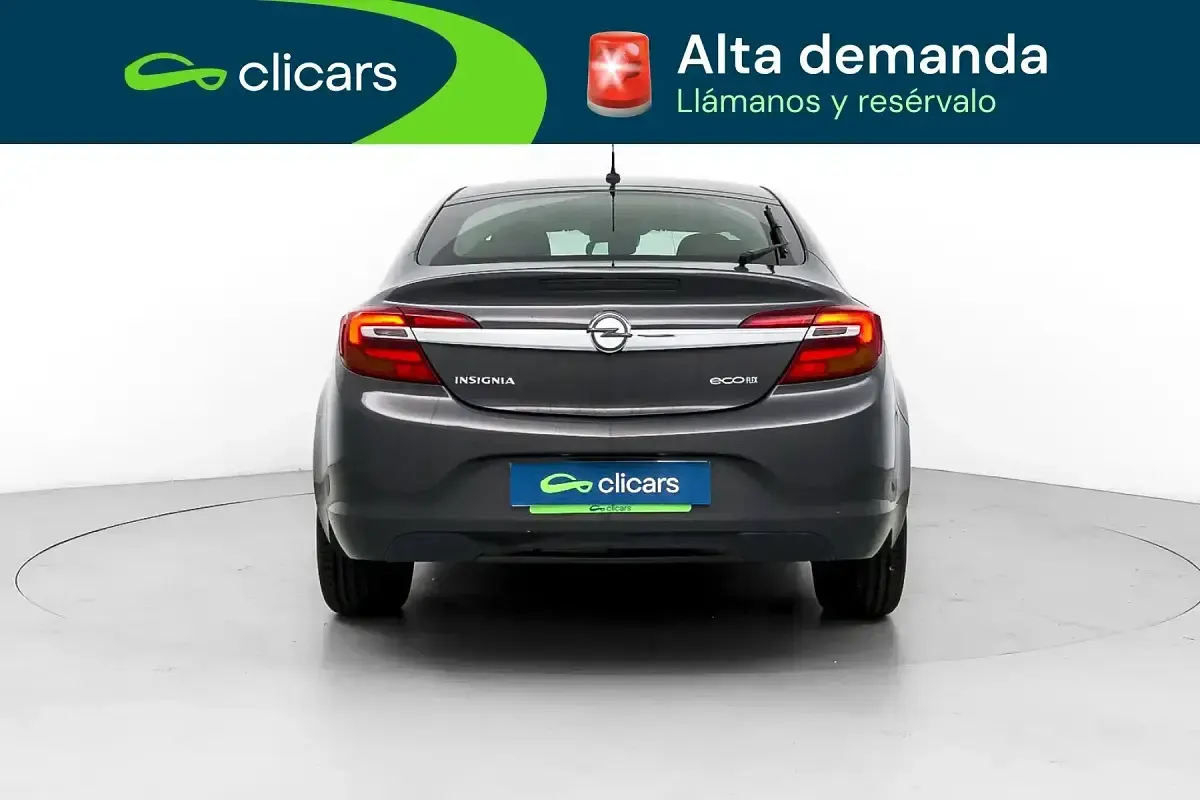 Usado Opel Insignia Business 140 CV (102 kW) 2015 Gris Berlina