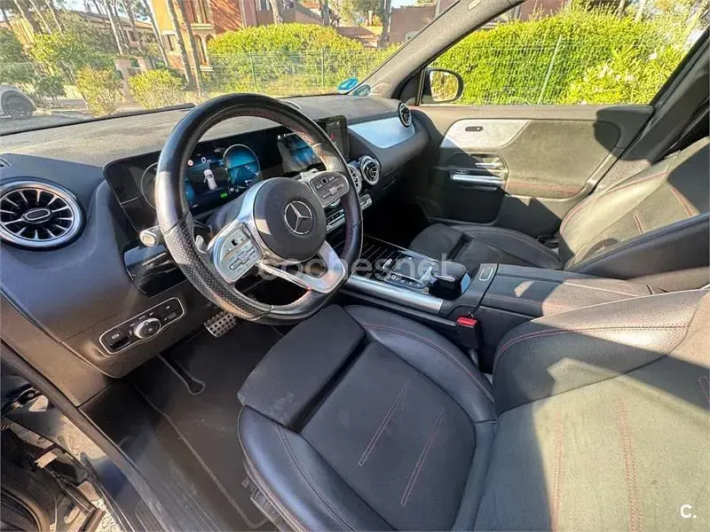 Usado Mercedes GLA250 211 CV (155 kW) 2019 Azul SUV