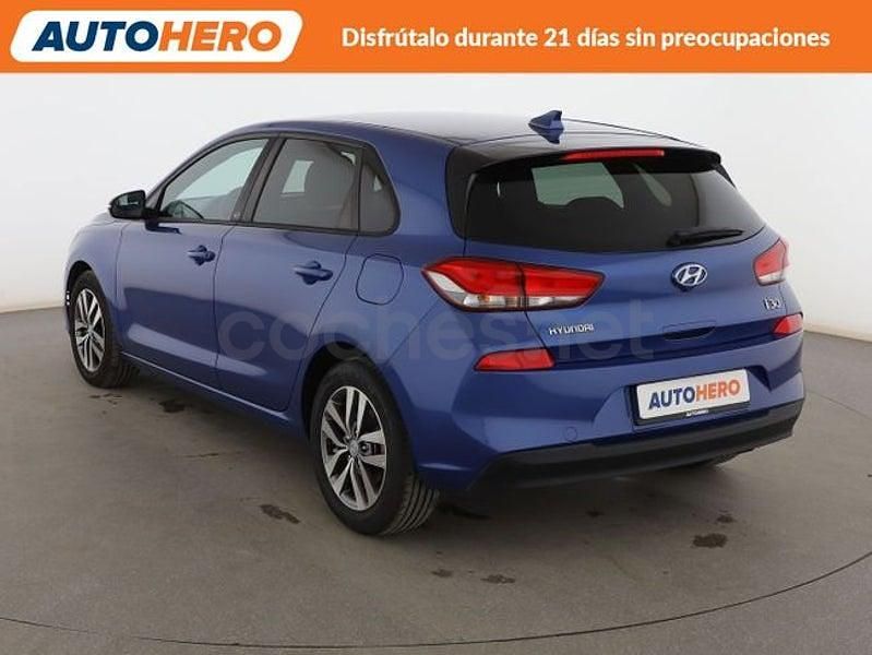 Usado Hyundai i30 GO! 121 CV (88 kW) 2018 Azul Berlina