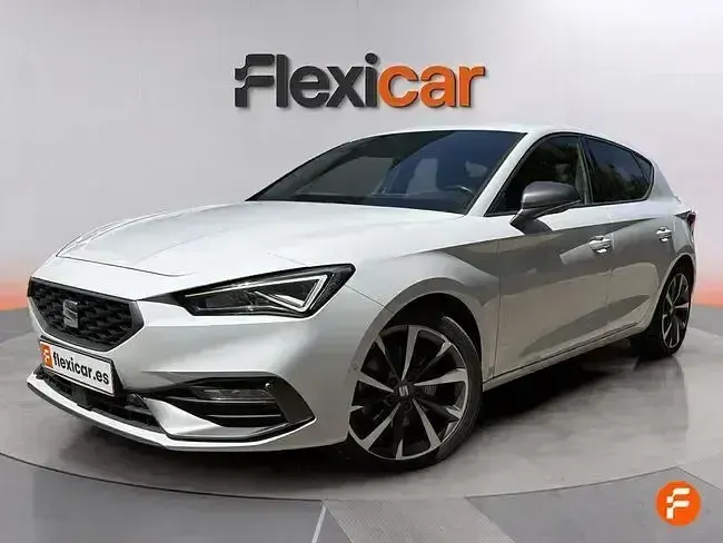 Usado Seat Leon FR 150 CV (110 kW) 2022 Blanco