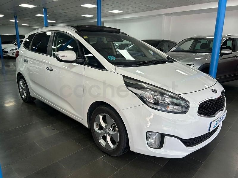 Usado Kia Carens 141 CV (103 kW) 2015 Blanco Monovolumen