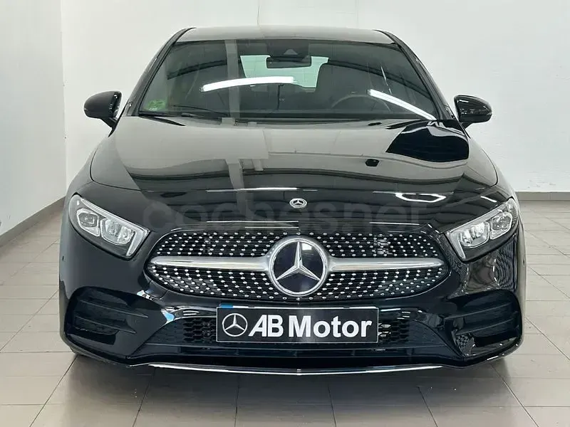 Usado Mercedes A200 150 CV (110 kW) 2024 Negro Berlina
