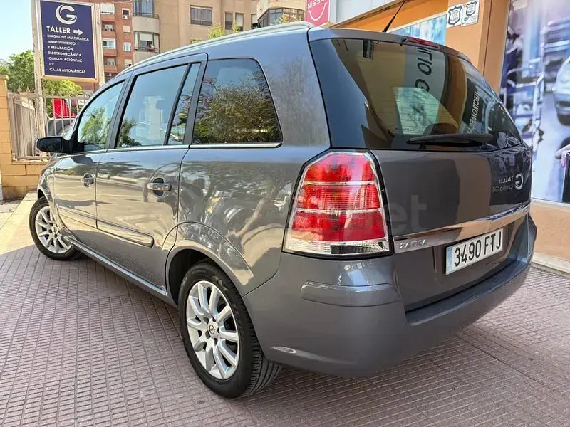Usado Opel Zafira Cosmo 150 CV (110 kW) 2007 Azul Monovolumen