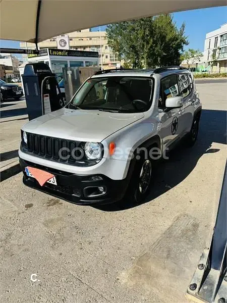 Usado Jeep Renegade Night Eagle 120 CV (88 kW) 2017 Gris / plata SUV