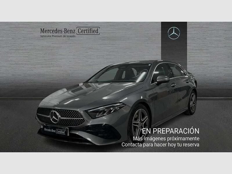 Usado 2025 Mercedes A180 Berlina | 30.990 € (Buen precio) - Imagen 1/4