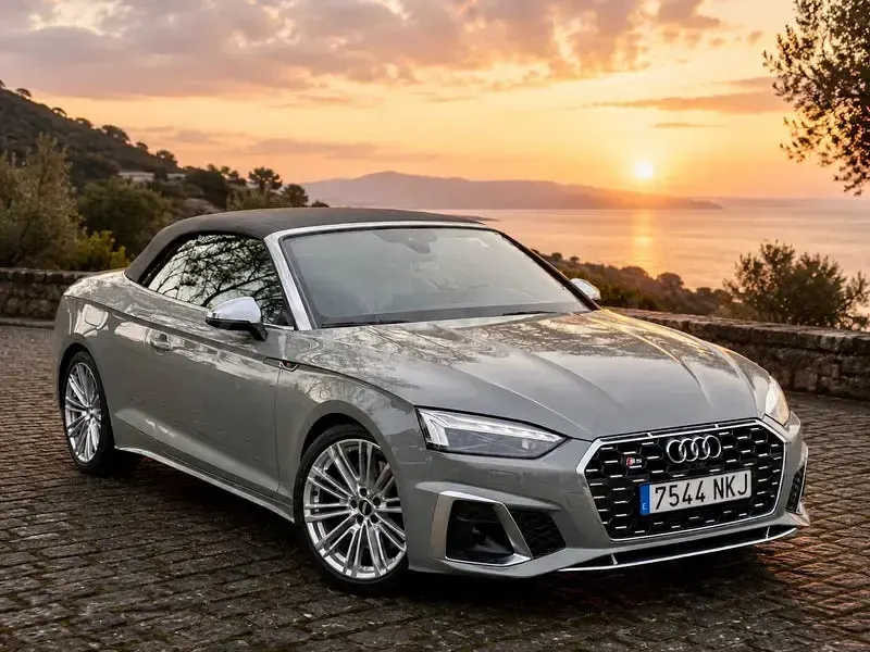 Usado Audi A5 Cabriolet Ambiente 354 CV (260 kW) 2020 Gris / plata Descapotable