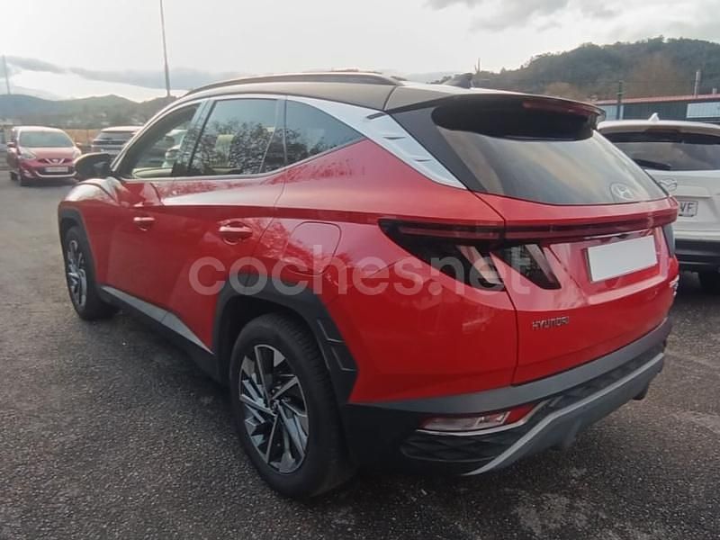 Usado Hyundai Tucson 136 CV (100 kW) 2022 Rojo SUV