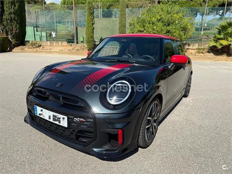 Gris / plata Nuevo 2025 Mini John Cooper Works Utilitario | 45.500 € (Caro) - Imagen 1/4