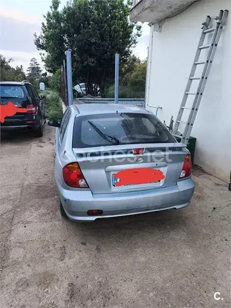 Usado Hyundai Accent 85 CV (62 kW) 2003 Azul Berlina