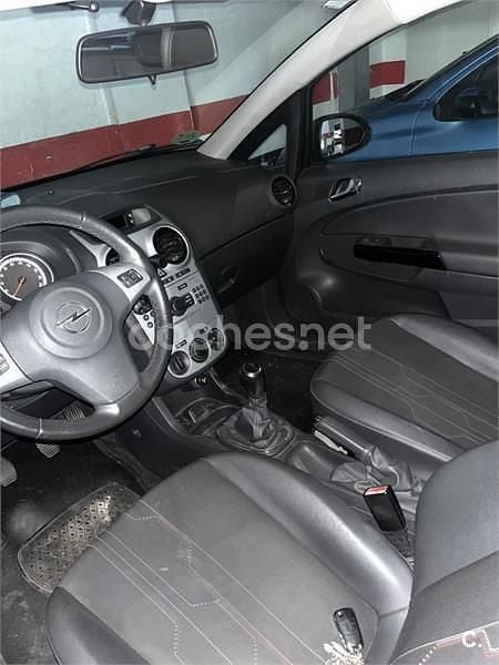 Usado Opel Corsa Selective 85 CV (62 kW) 2012 Marrón Utilitario