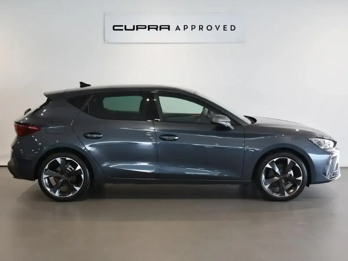 Usado Cupra Leon 150 CV (110 kW) 2024 Gris/plata