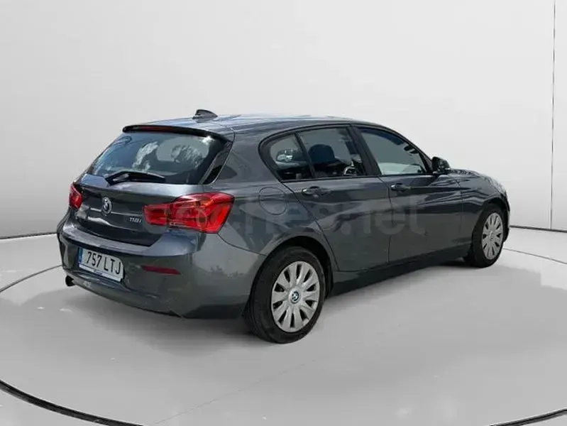 Usado BMW 116 Advantage 109 CV (80 kW) 2015 Gris / plata Utilitario