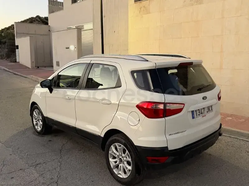 Usado Ford Ecosport Trend 91 CV (66 kW) 2016 Blanco SUV