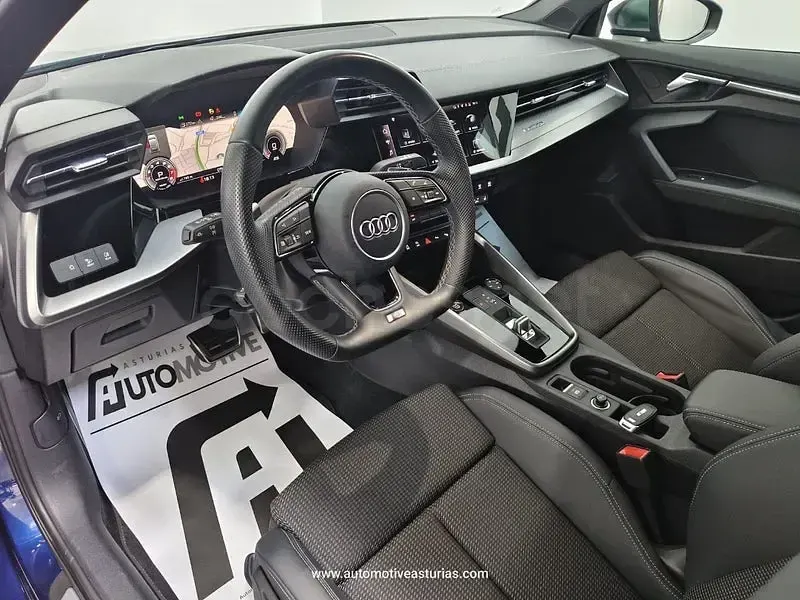 Usado Audi A3 310 CV (228 kW) 2024 Azul Berlina